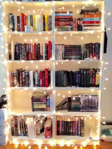 fairy-light-on-bookshelf