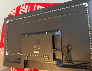 install-led-light-strip-behind-tv